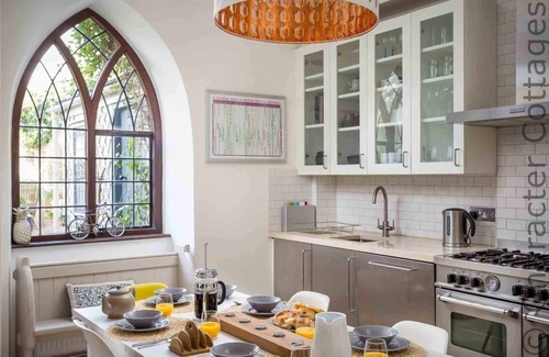 Minchinhampton Haus | Little Culver