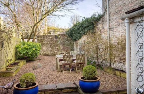 Minchinhampton Haus | Little Culver