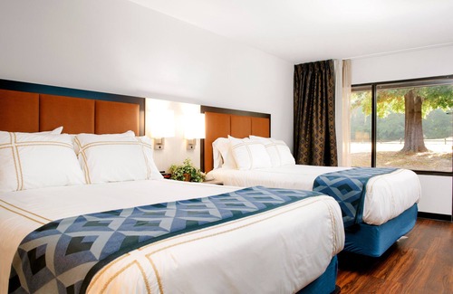 Helena Kabine | Little Ocmulgee State Park and Lodge