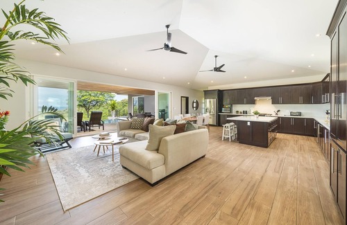 Brasilito Haus | Live a relaxing experience in this home with private pool, sauna and a cold tub.