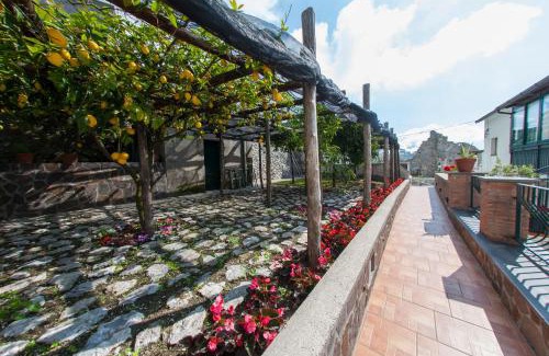 Pontone Wohnung | Lo Smeraldo Private Pool Villa Ravello by ElodeaGroup