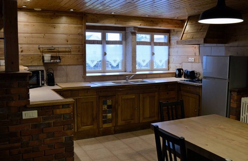 Ney Haus | Located in the heart of the Jura, close to lakes and waterfalls!