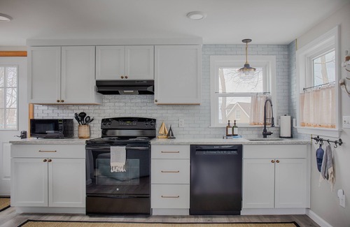 Ogunquit Eigentumswohnung | Nur wenige Schritte von Perkins Cove entfernt, genießen Sie Shopping, Restaurants und Strand - voll klimatisiert!