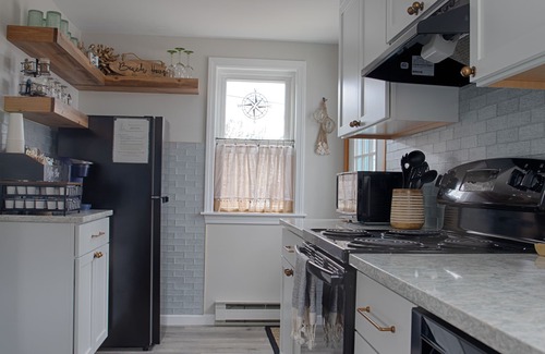 Ogunquit Eigentumswohnung | Nur wenige Schritte von Perkins Cove entfernt, genießen Sie Shopping, Restaurants und Strand - voll klimatisiert!