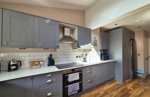 Melksham Haus | Location, lovely family home