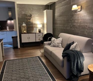 Greolieres les Neiges Wohnung | Location Studio avec Jardin en Hameau II