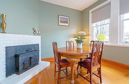 West Hobart Haus | Lochner Corner - Restful Hideaway near Dining and CBD