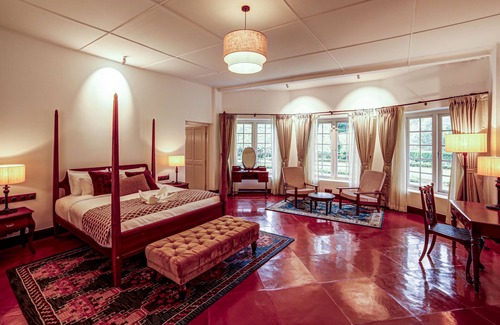 Devikolam Kabine | Lockhart Bungalow Munnar CGH Earth