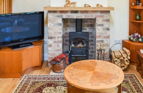 Salton Hütte | 2 bedroom accommodation in Salton, near Kirkbymoorside