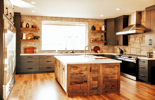 Lyman Kabine | Lodge - 3Suites & 7Cabins Sleeps 50+ Family Reunions,Corporate Retreats,Weddings