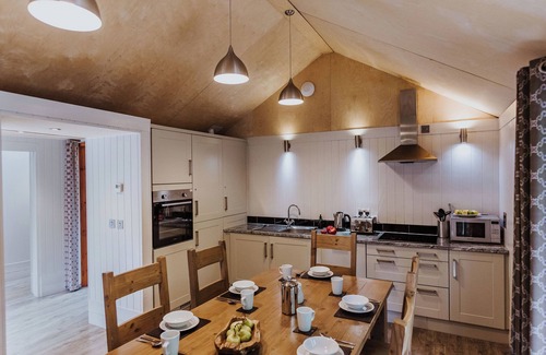 Corfe Castle Hütte | LODGE 6, family friendly, luxury holiday cottage in Corfe Castle