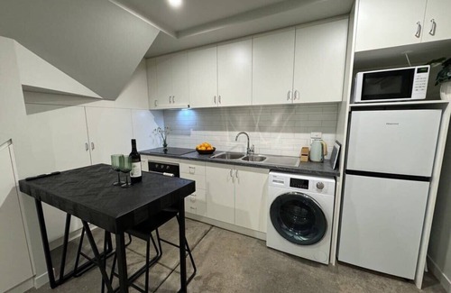 Devonport Wohnung | Loft Apmnt with A/C in Central Devonport