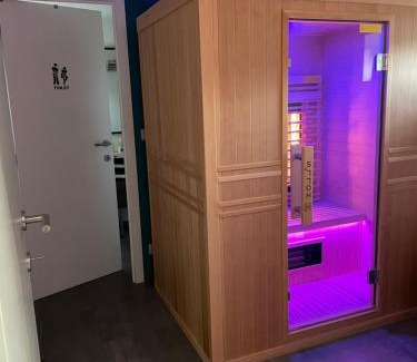 Wepion Haus | Loft exceptionnel à Wépion avec jacuzzi extérieur l été et cabine infrarouge
