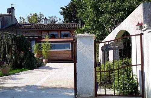 Esperce Hütte | LOFT MIT SWIMMINGPOOL IN EINER AUTHENTISCHEN SCHEUNE IM HERZEN DER NATUR