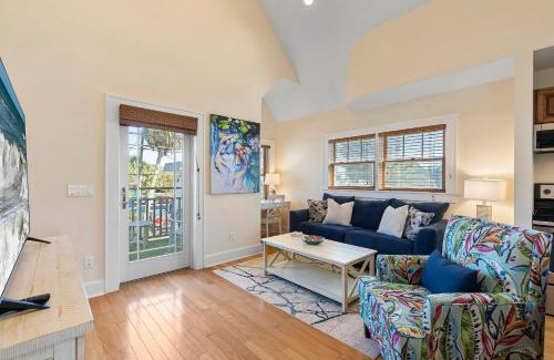 New Smyrna Beach Haus | Lofty Dreams