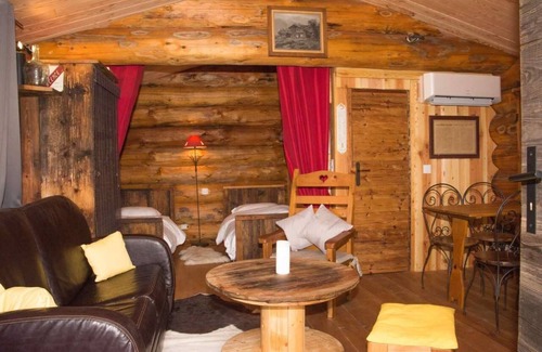 Collonges-sous-Saleve Skihütte | Cabaña de madera Les Convers