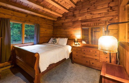 Preston Kabine | Log cabin, 5 min to casino with pond, Private!