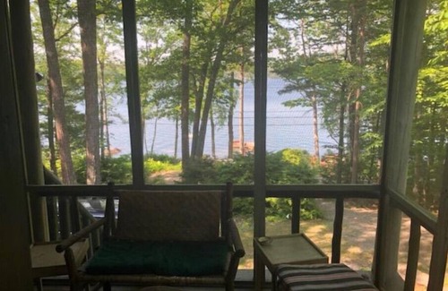 Lucerne-in-Maine Kabine | LOG CABIN IN LUCERNE DEDHAM MAY!