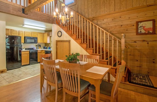 Spotsylvania Kabine | Log Cabin Multi Lvl Twin Wilderness Presidential