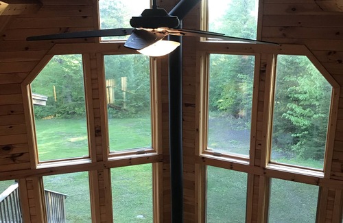 Chester Kabine | Log cabin near Okemo / Ludlow on 25 acres borders state forest w/trails nearby