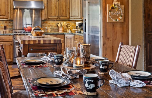 Mammoth Creek Kabine | Blockhaus mit Blick auf einen Bach!