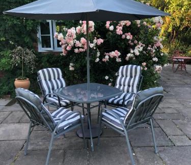 Westbrook Court Bed & Breakfast | Logaston Common Farmhouse