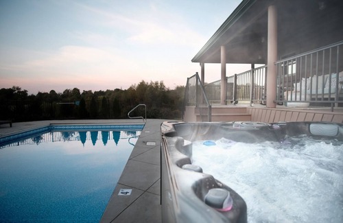 Coxs Creek Kabine | LogCabin-15 min Bardstown Pool