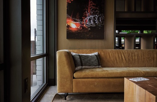 Heart of Missoula Hotel | LOGE Missoula