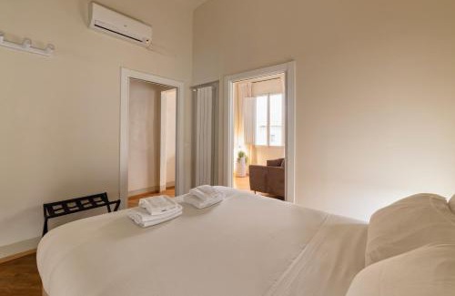 Sant' Ambrogio Wohnung | LOGGIA 17 Central APT