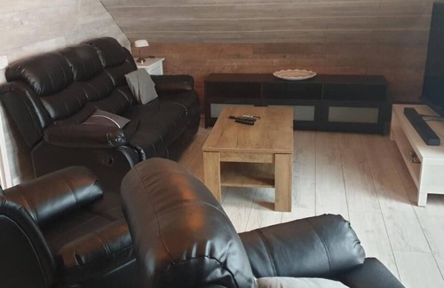Akureyri Kabine | Loghouse with amazing view and sauna