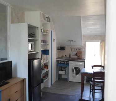 Varennes-les-Narcy Haus | Logis côté Cour