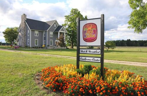 Paris Bed & Breakfast | LOJ BNB