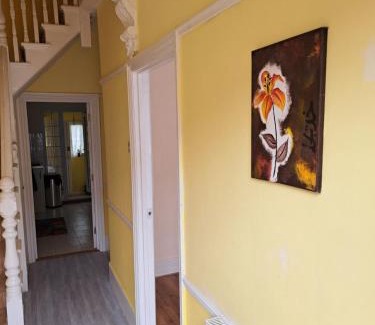 Loxford Haus | London Ilford town house