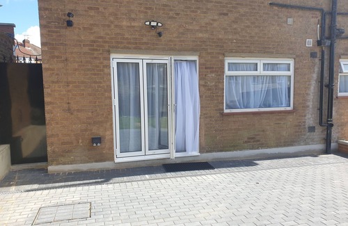 Southgate Wohnung | London Luxury 2 Bedroom with Sofas with Lounge AC, Garden Free Parking near Tube