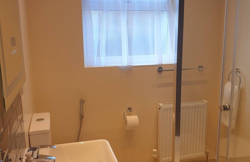 Southgate Wohnung | London Luxury 2 Bedroom with Sofas with Lounge AC, Garden Free Parking near Tube