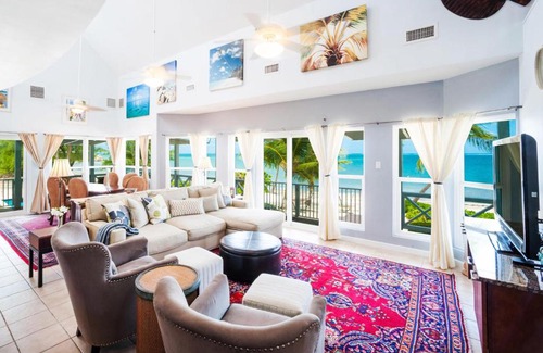 East End Haus | Lone Palm by Grand Cayman Villas