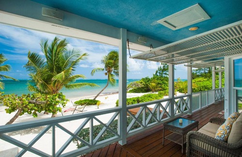 East End Haus | Lone Palm by Grand Cayman Villas