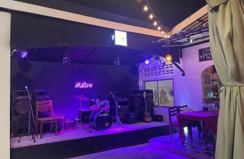 Bai Lan Resort | Lonely Beach Pool Resort