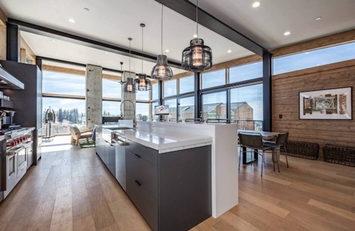 Eden Skihütte | Longshot On the Slopes of Powder Mountain