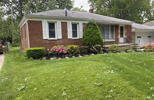 Avon Haus | Lorie house Avon ohio