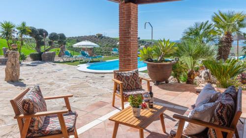 Antequera Haus | Los Menhires by Ruralidays