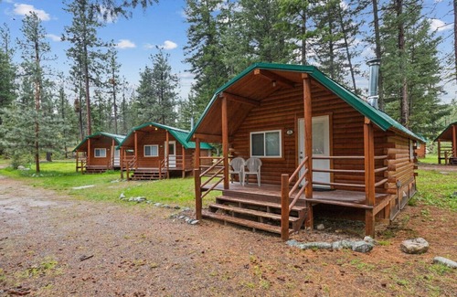 Grantsdale Kabine | Lost Horse Lodge - Double Queen Cabin #16 - PetsOK