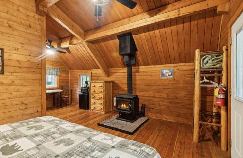 Grantsdale Haus | Lost Horse Lodge King Cabin 12