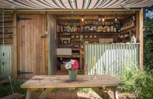 Bromsash Kabine | Lotus Belle Tents sleeping up to 7 Guests