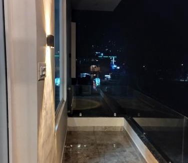 Mohal Haus | Lotus Inn River View