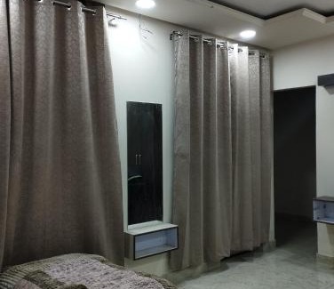 Mohal Haus | Lotus Inn River View