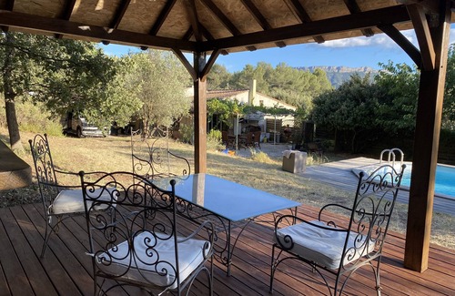 Pourrieres Haus | Loue Belle Maison Avec Jardin et Piscine au Calme, Environs D'aix-en-provence