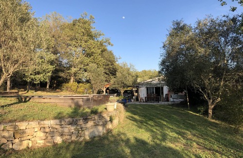 Pourrieres Haus | Loue Belle Maison Avec Jardin et Piscine au Calme, Environs D'aix-en-provence