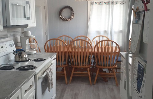 Loveladies Haus | Loveladies Lagoonfront, 3 BR, sleeps 8, 1.5 bath, Private Beach Parking pass