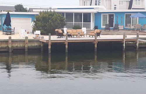 Loveladies Haus | Loveladies Lagoonfront, 3 BR, sleeps 8, 1.5 bath, Private Beach Parking pass